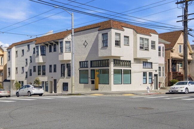 Building Photo - 1490 9th Ave