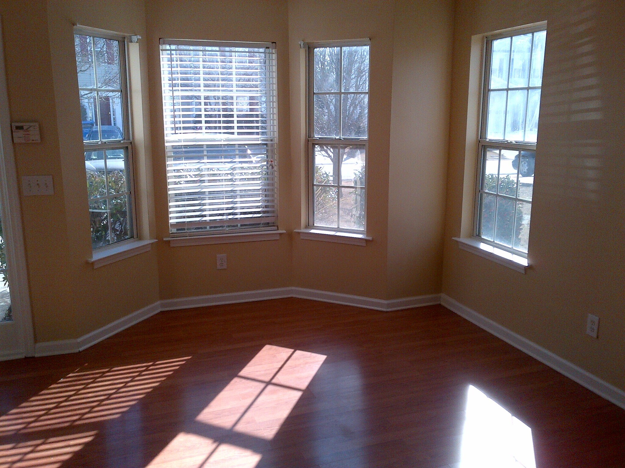 Building Photo - 132 Benfield Cir