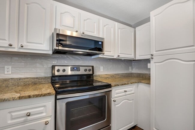 Building Photo - 105 Wingate Dr