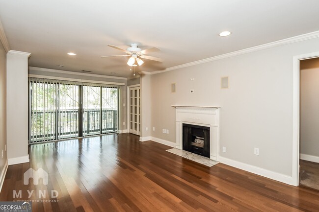 Building Photo - 1202 Pine Heights Dr NE