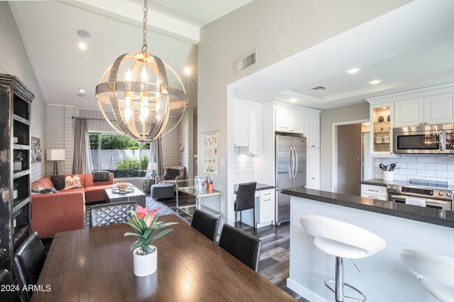 Building Photo - 4525 N 66th St