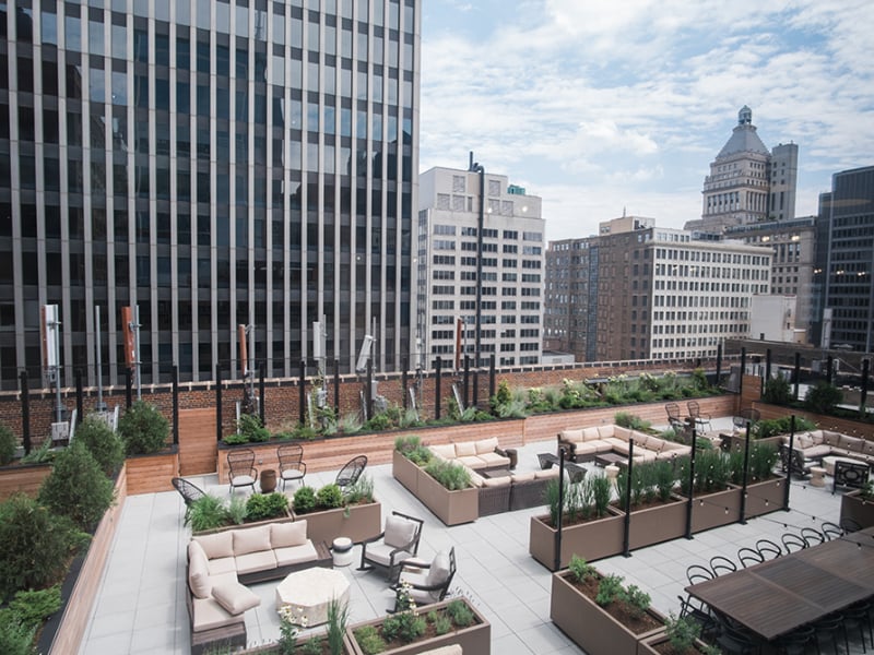 Building Photo - 84 E Adams St