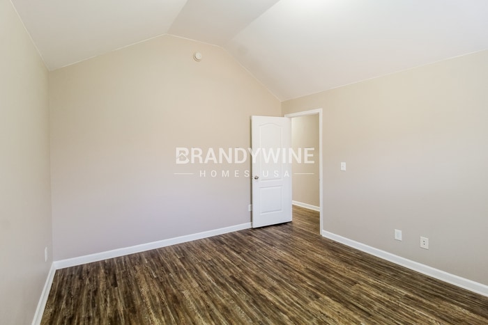 Building Photo - 152 Tyre Dr