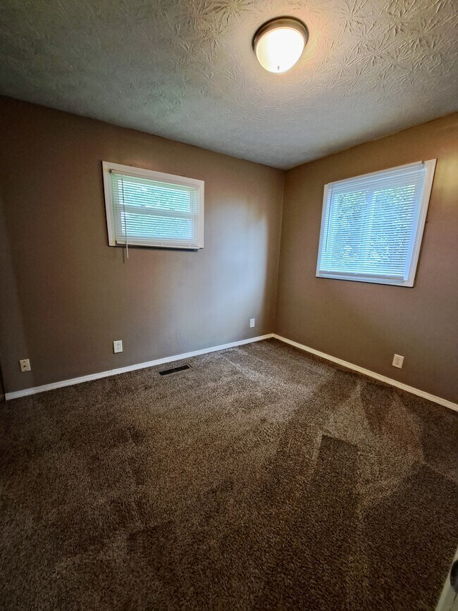 Building Photo - 4161 Mapleleaf Dr