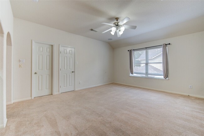 Building Photo - 5802 Horseshoe Falls