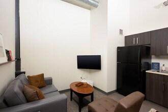 Building Photo - 1125 N 9th St