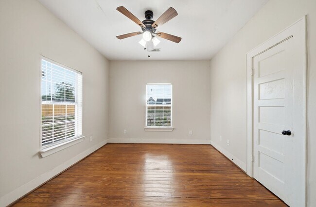 Building Photo - 4602 Ward St