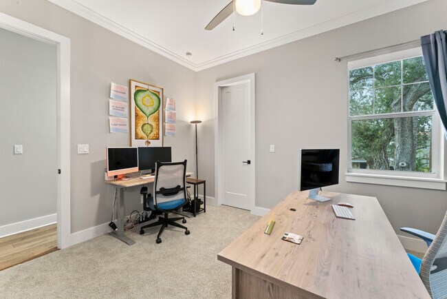 Building Photo - 3314 W Villa Rosa St