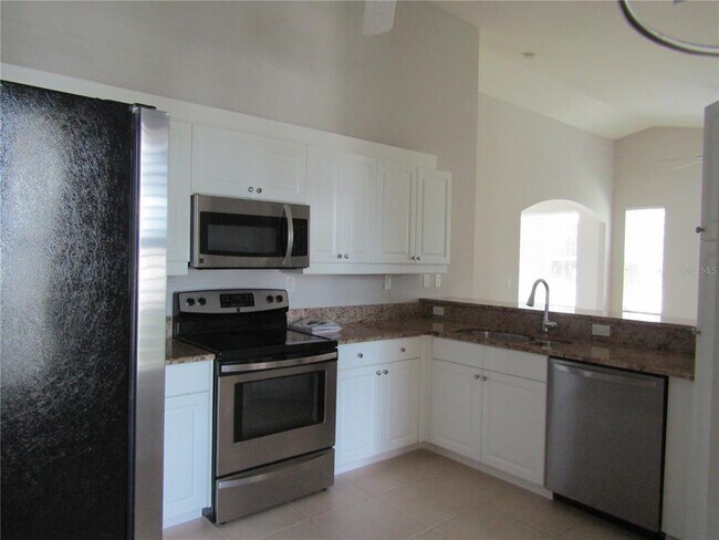 Building Photo - 1669 Monarch Dr