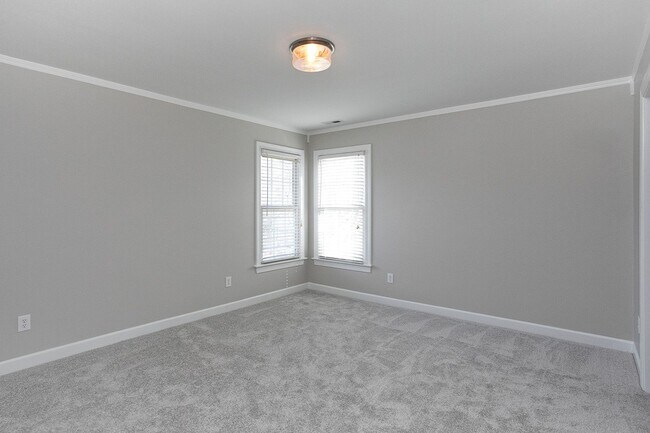 Building Photo - Beautiful 5 bedroom home in Cameron Estates!