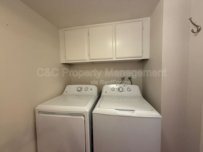 Building Photo - 63 S Branciforte Ave