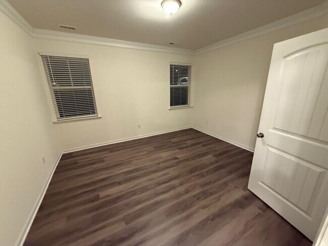 Building Photo - 2211 Nightfall Dr