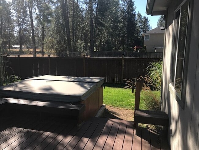 Building Photo - COMING SOON JUNE !! Two Story Home By Old Sundance Golf Course