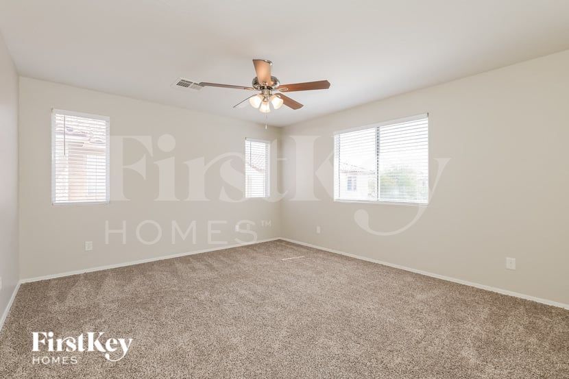 Building Photo - 996 Valetta Flat Ave