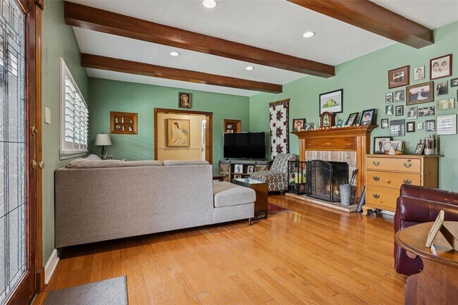 Building Photo - 2603 N Ridgewood Ave