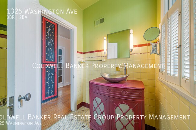 Building Photo - 1325 Washington Ave