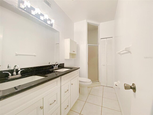Building Photo - 403 Laurel Cove Way