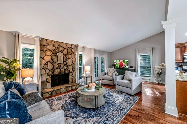 Primary Photo - 2660 Indian Lake Dr