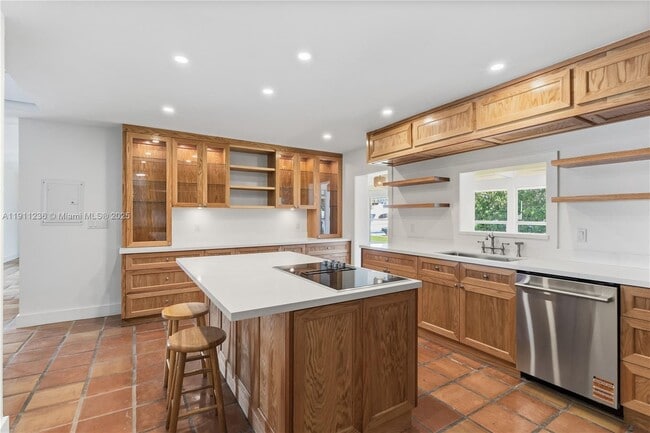 Building Photo - 4 Harbor Point