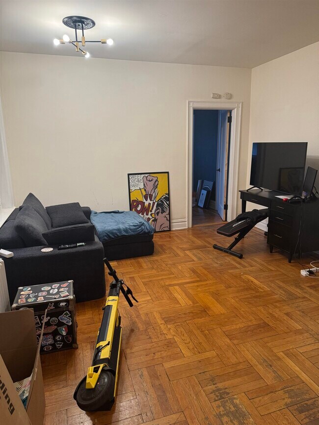 Building Photo - 873 Avenue C