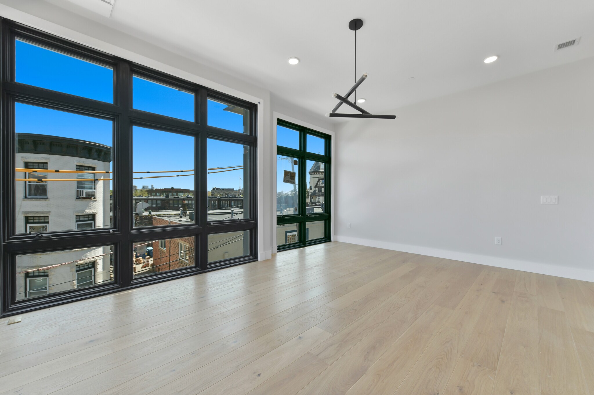 Building Photo - 14 Green St