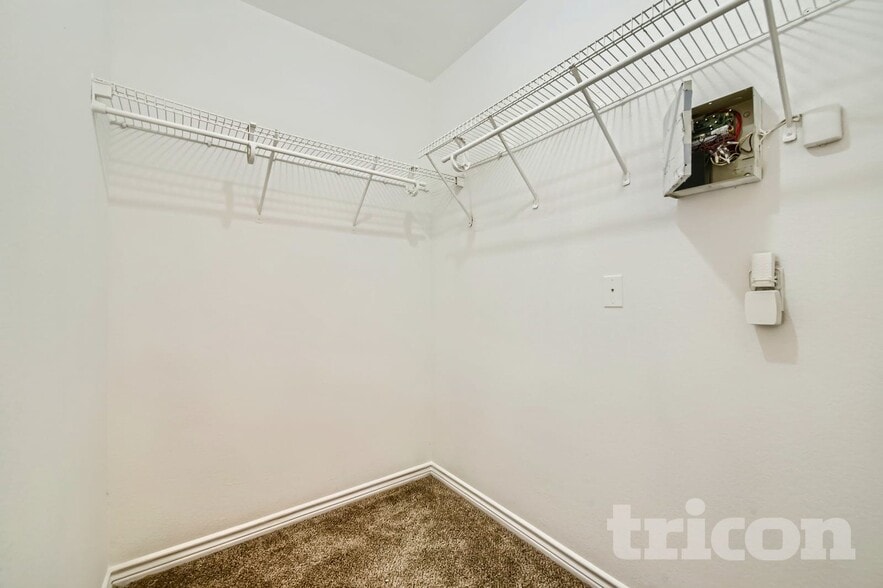 Building Photo - 12713 Carpenter Ln