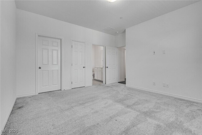 Building Photo - 20 Barbara Ln