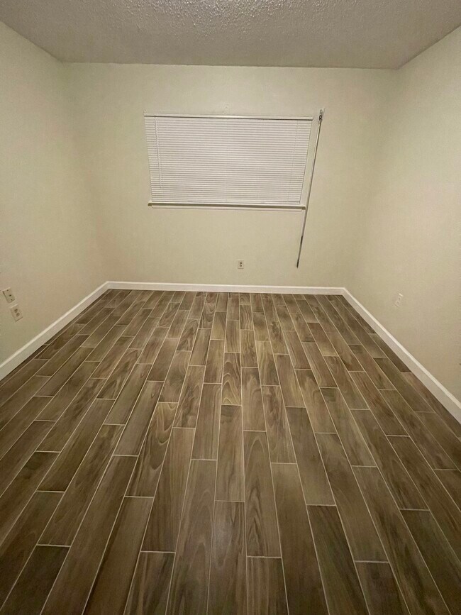 Building Photo - 2436 Tattersall Dr