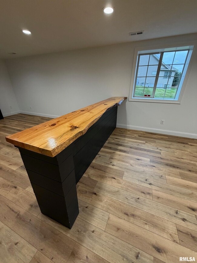 Building Photo - 2625 E 56th Ct