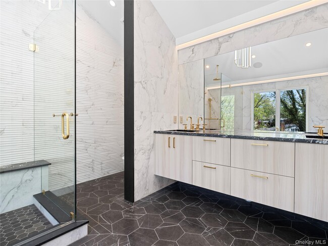 Building Photo - 5 N Hills Rd