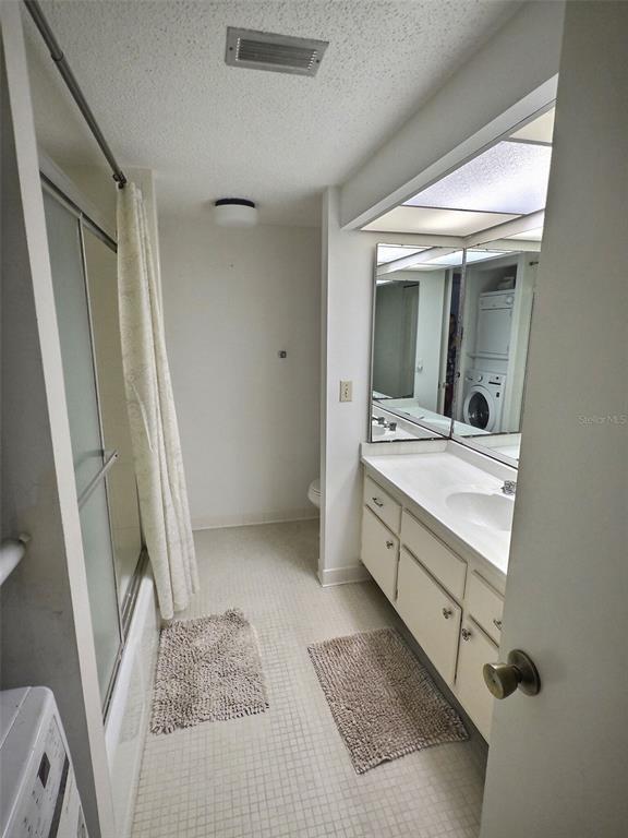 Building Photo - 855 Bayway Blvd