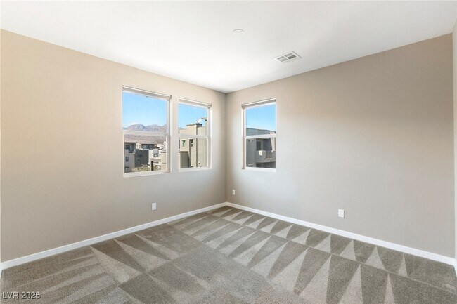 Building Photo - 11257 Rainbow Peak Ave