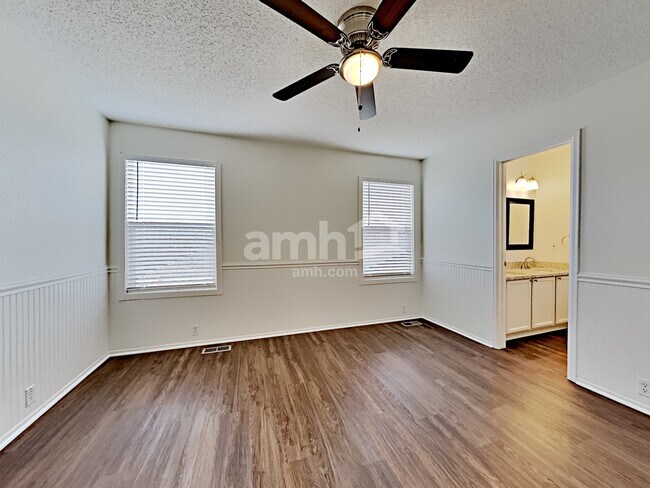 Building Photo - 15833 E 98th Pl