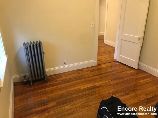 Building Photo - 9 Egremont Rd