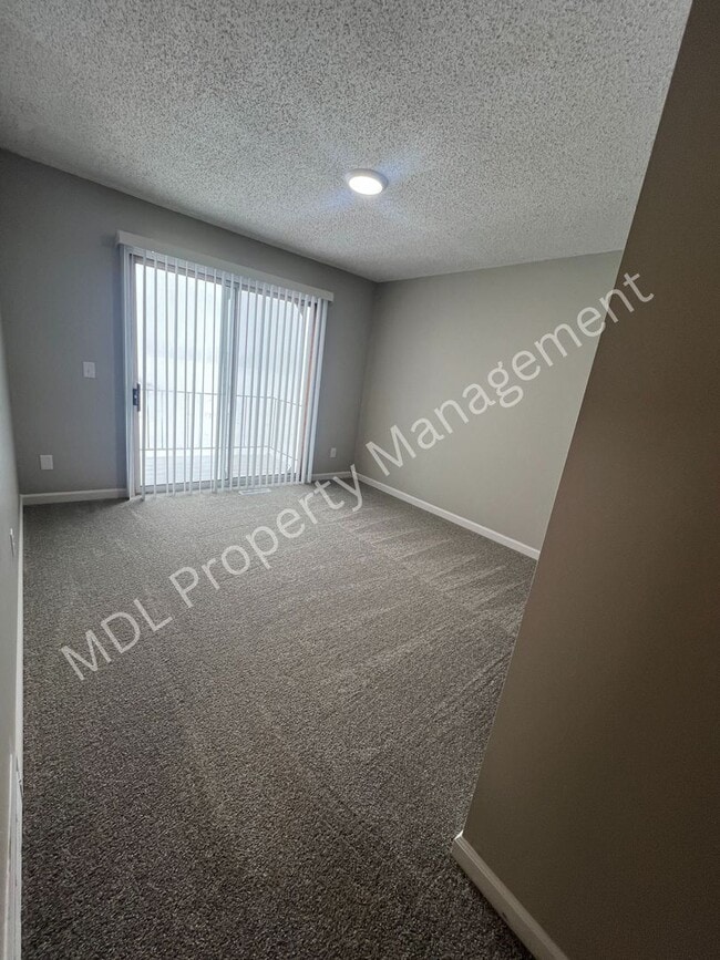 Building Photo - Thomas White Apartments*