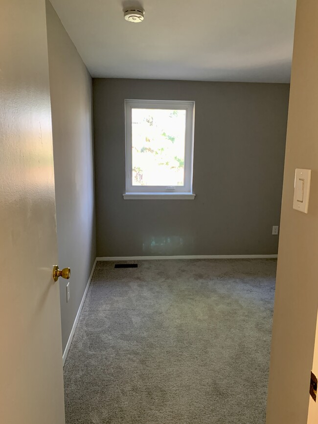 Bedroom #3 Doorway - 7359 Hickory Log Cir