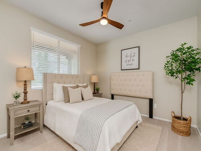 Building Photo - Amazing 4BR 2.5BA Home w/ 3-Car Tandem Garage • Pool Access • Yard w/ Fire Pit in Saguaro Trails