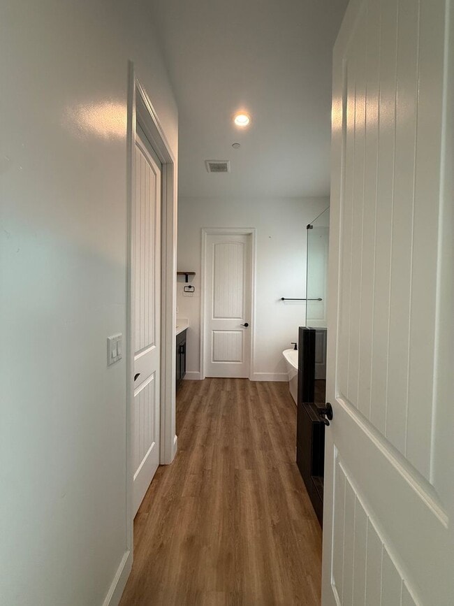 Building Photo - Executive Single-Story Living in Vintage Ranch/Rice Ranch Community