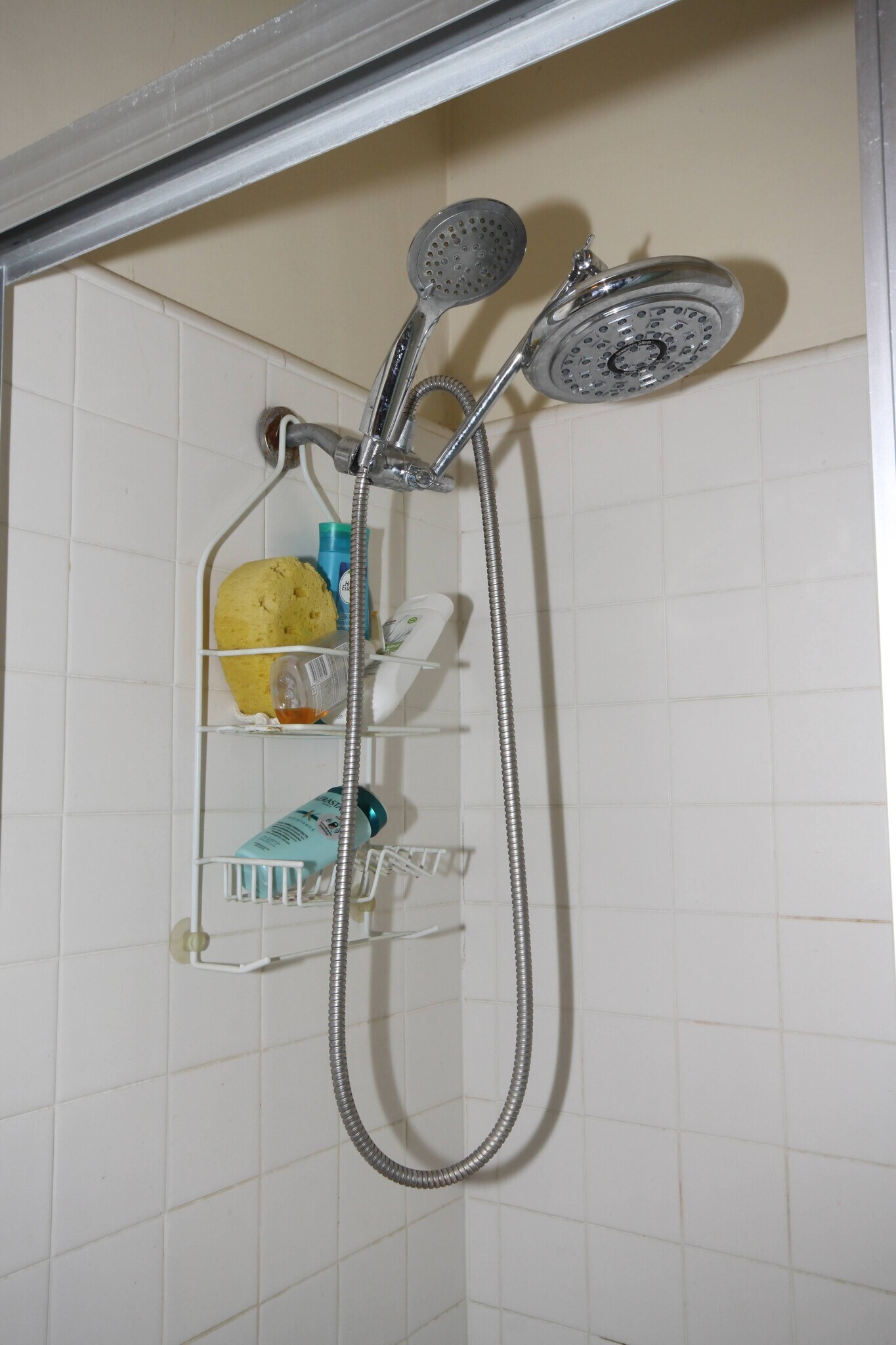 Shower Central Bathroom - 11061 Missouri Ave