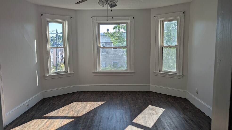 Building Photo - 614 Rimmon St