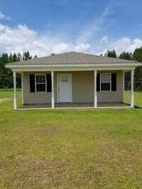 Building Photo - Country Rental on 1.59 Acres – Privacy & Space in Lucedale