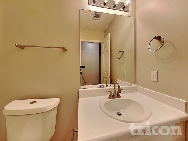 Building Photo - 1555 Mill Creek Rd