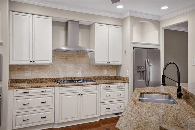 Building Photo - 402 Georgetowne Ct