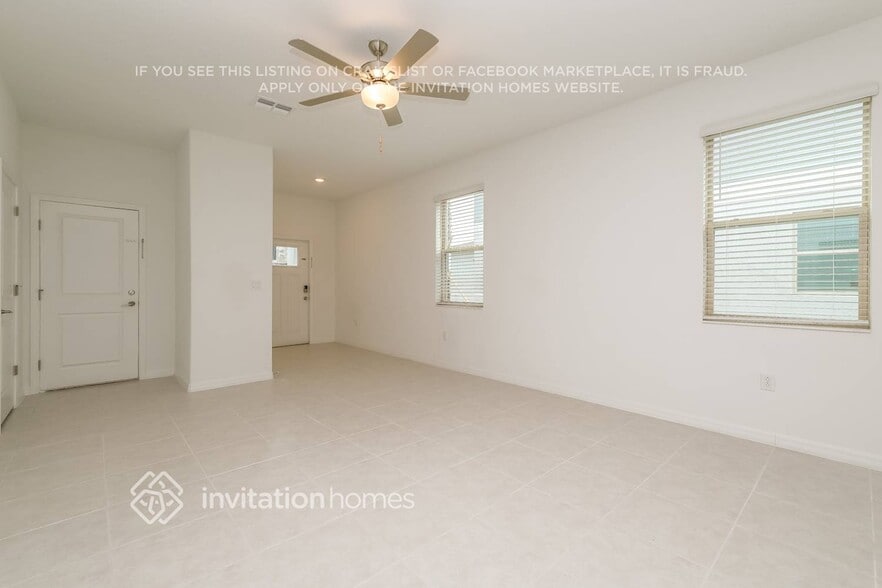 Building Photo - 8298 Crescent Oaks Dr