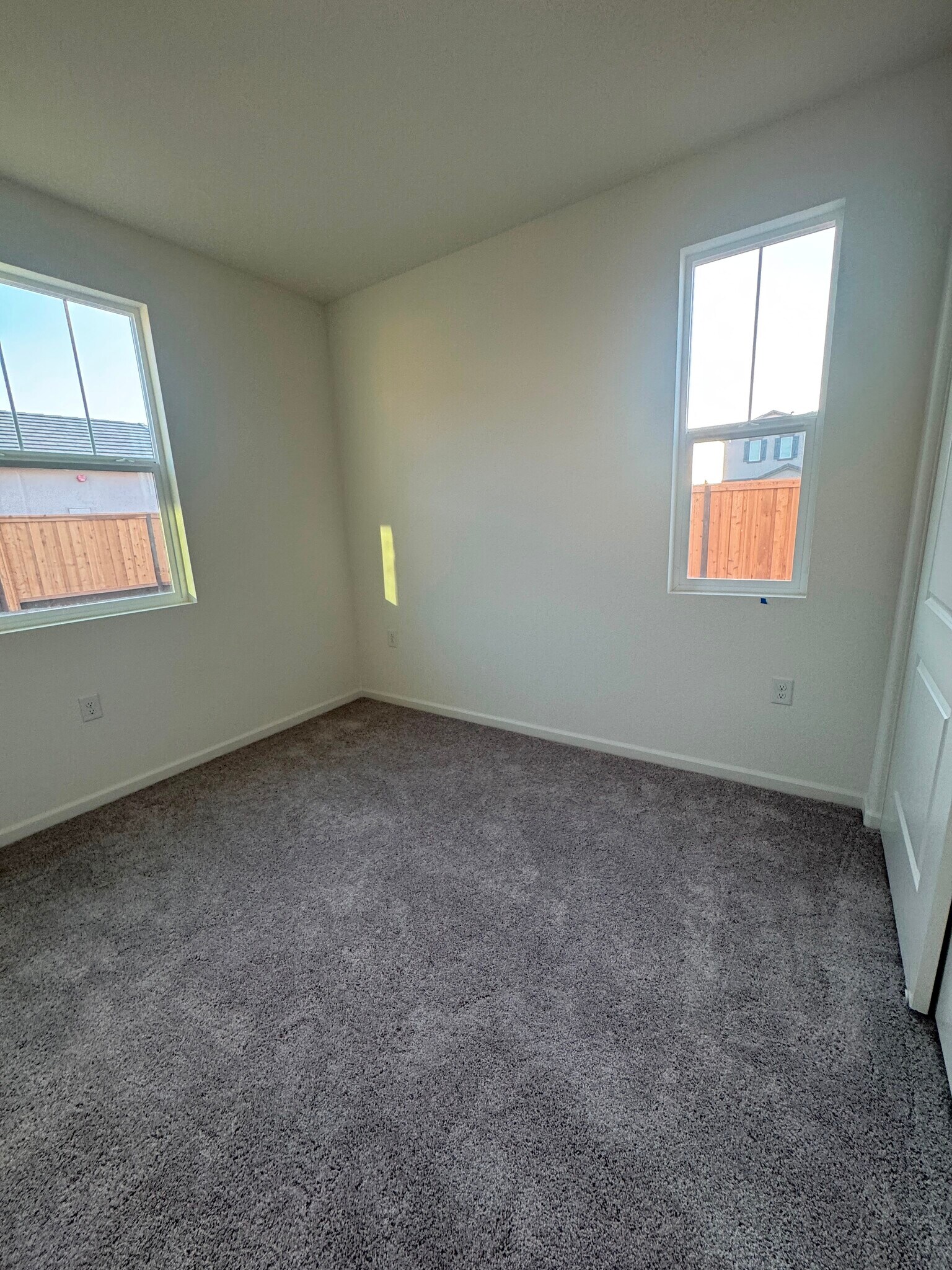 Building Photo - 434 Miramar Dr