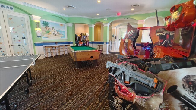 Building Photo - 8148 Sun Palm Dr