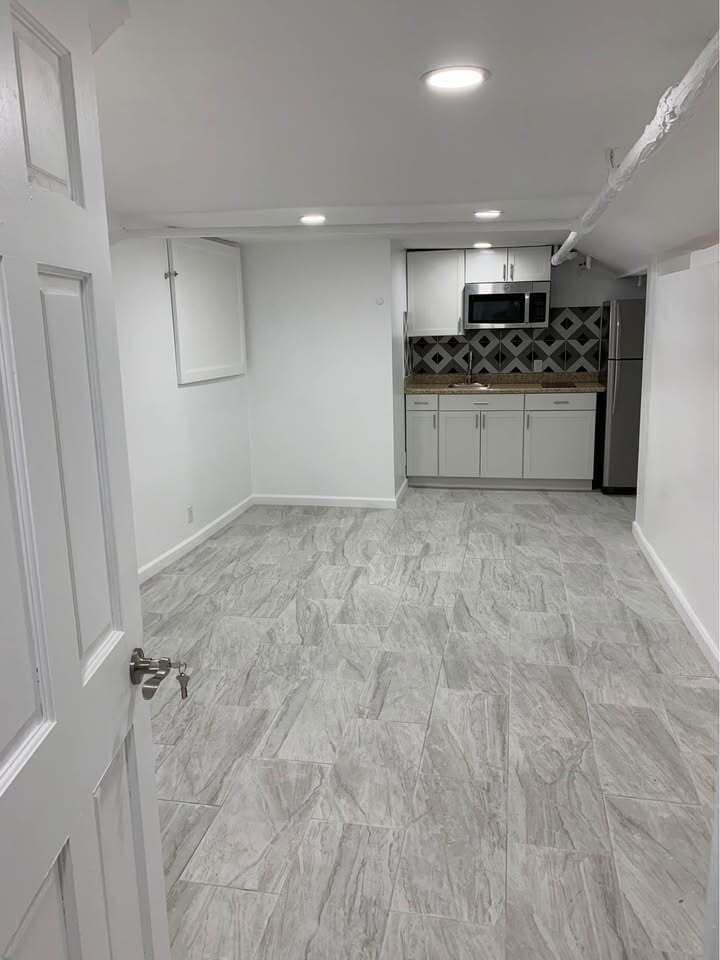 Building Photo - 48 Hill Ter