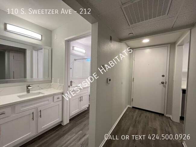 Building Photo - 110 Sweetzer Ave