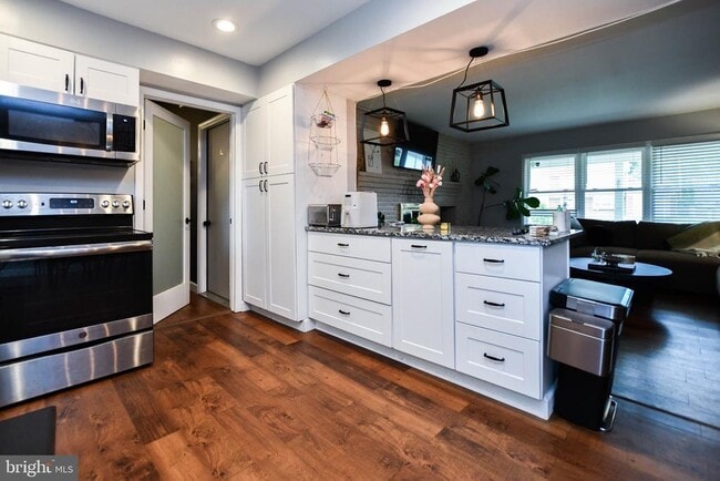 Building Photo - 4105 Yardley Ct