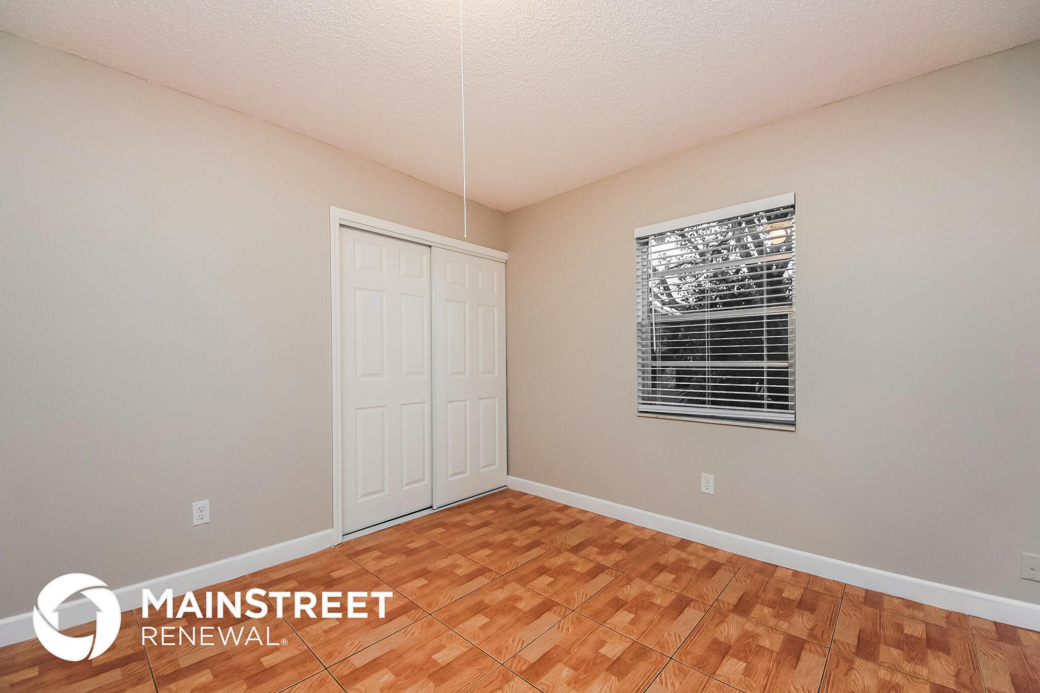 Building Photo - 516 Elkwood Ct
